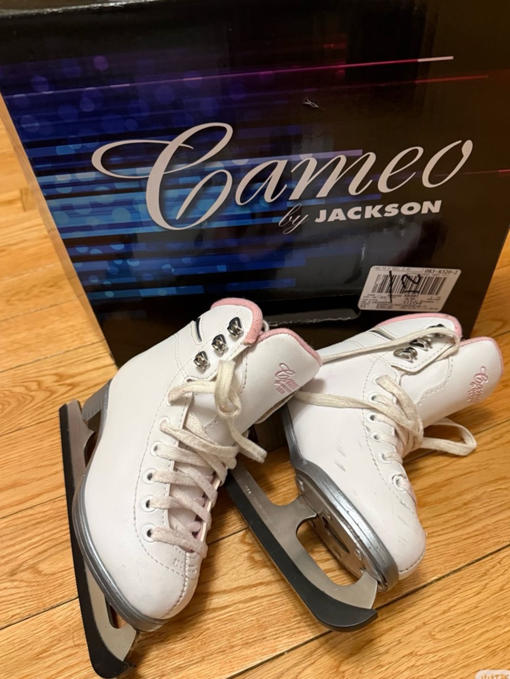 Jackson Cameo White and Pink CS1850 Padded Vinyl Figure Skates - Youth/GirlsY11